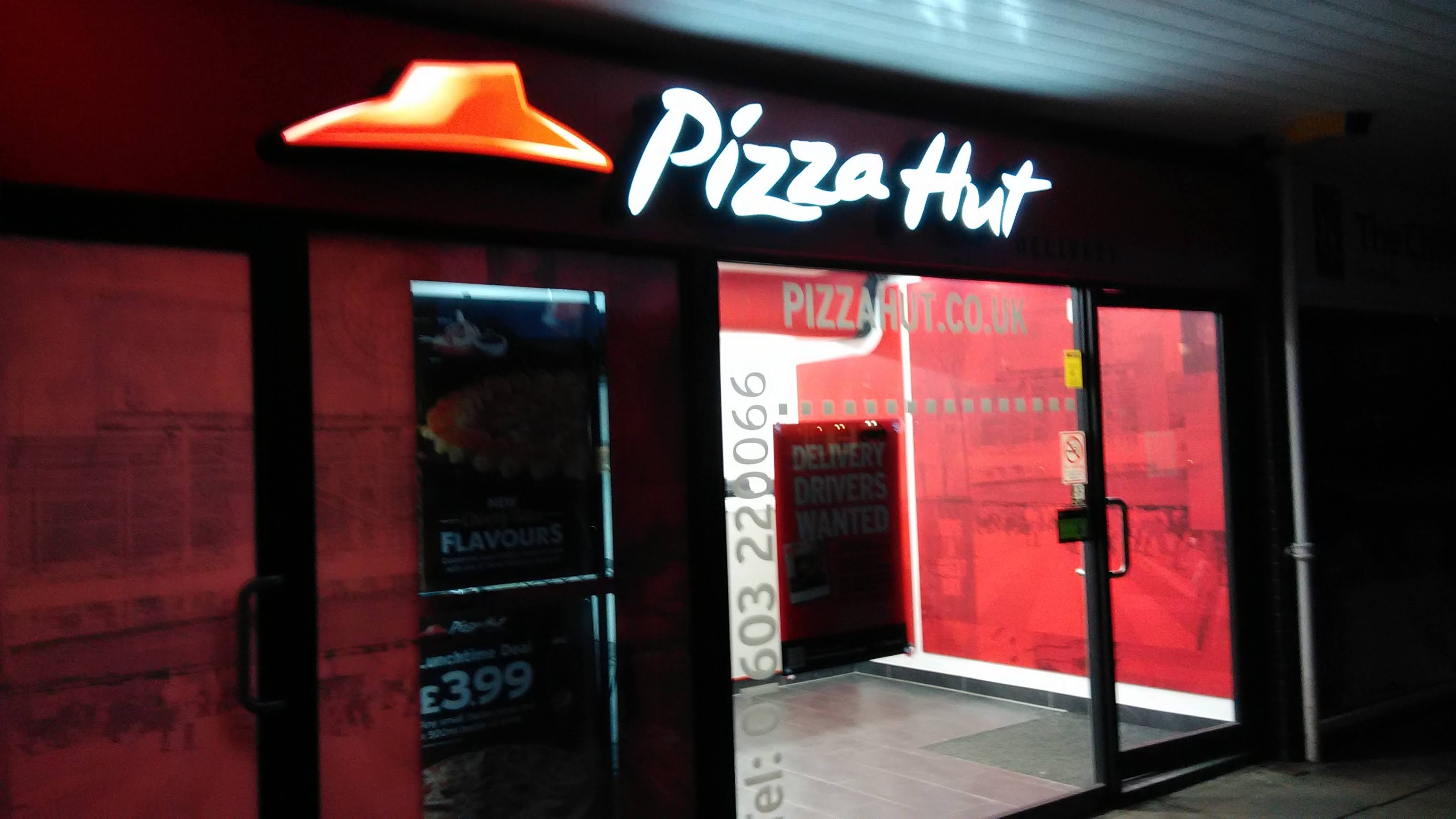 Photo of Pizza Hut Norwich South - 73 Grove Rd, Norwich NR1 3RL